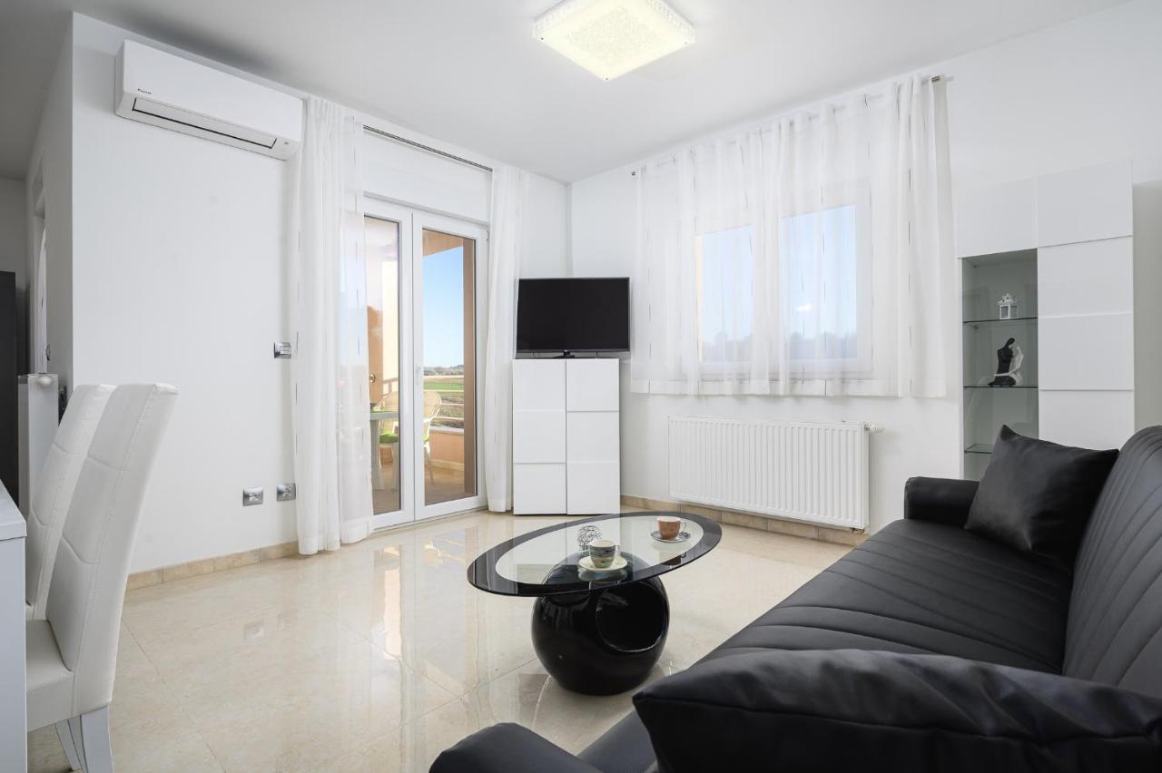 Stancija Amorozo 5 Poreč Extérieur photo