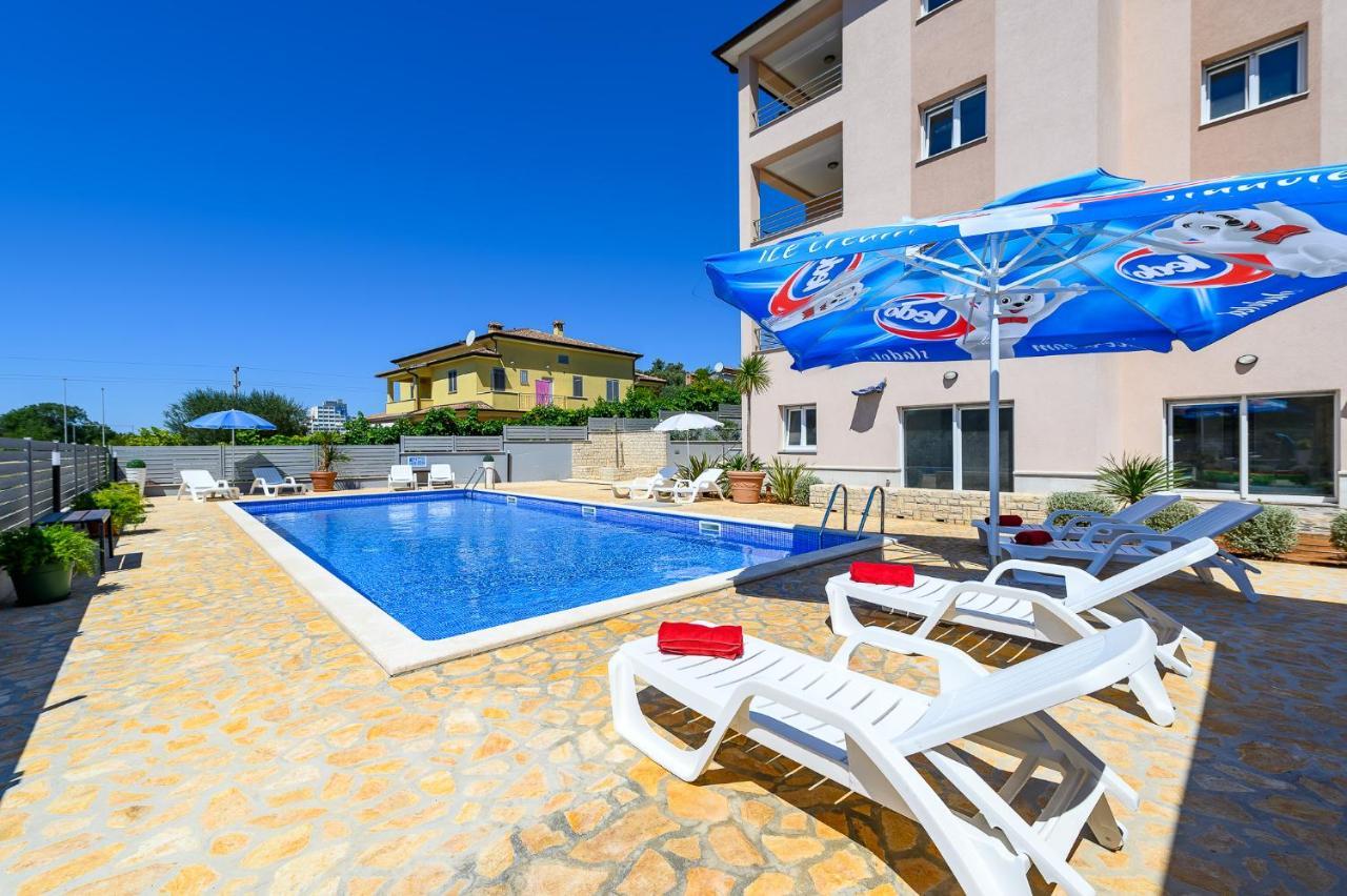 Stancija Amorozo 5 Poreč Extérieur photo