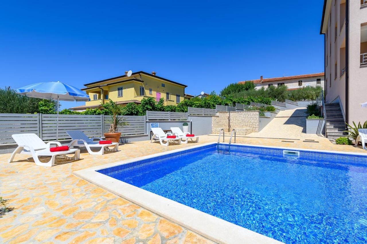 Stancija Amorozo 5 Poreč Extérieur photo